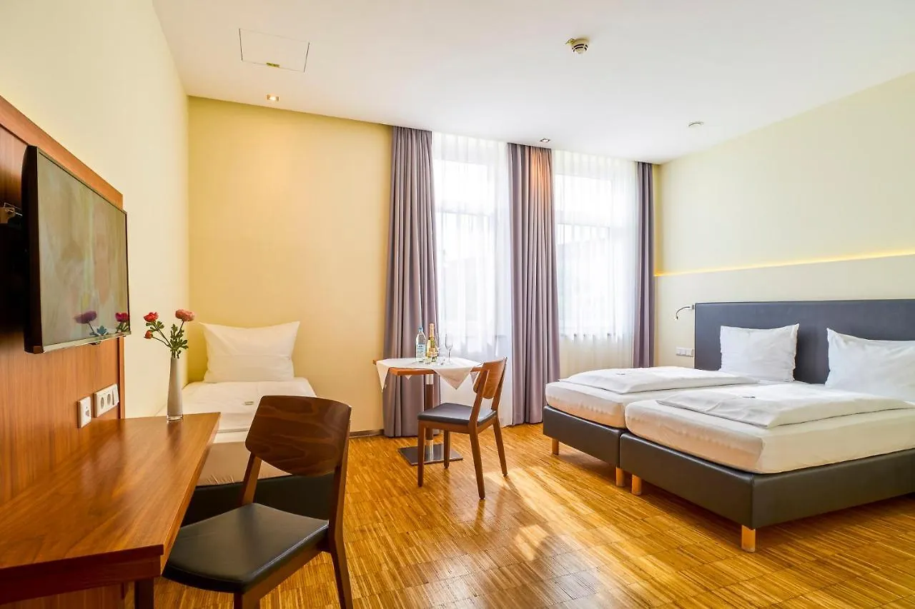 Hotel Apfelbaum Erding 3*,  Germania